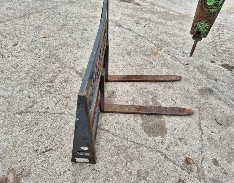 - PALLET RACKS FOR SKID STEER LOADERS